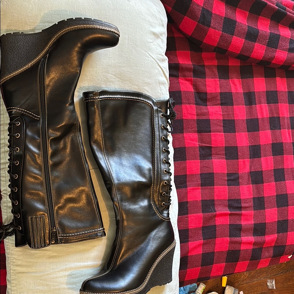 Women's Black Knee-High Boots